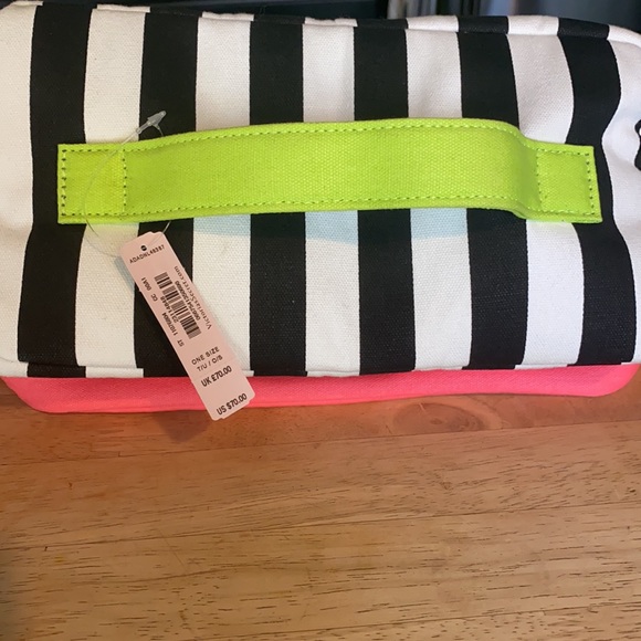 NWT bag for intimates. Perfect for travel and home - Picture 2 of 5
